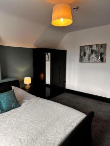 Gallery image of Large Private en-suite Rooms, Town Centre self check-in in Barnsley