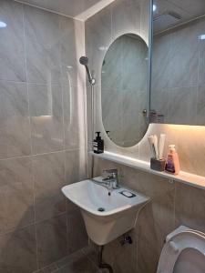 Koupelna v ubytování Woodri House + 20 fotografií