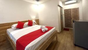 Postel nebo postele na pokoji v ubytování Abian Srama Hotel and Spa