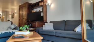 Posezení v ubytování Superb flat in the centre of capital, ski, Caldea