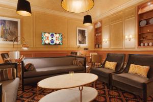 Posezení v ubytování Executive Hotel Le Soleil New York