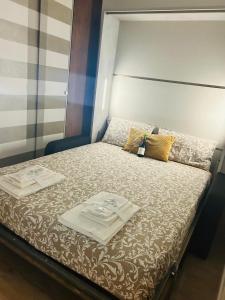 Ένα ή περισσότερα κρεβάτια σε δωμάτιο στο CHAMBRE BON BON