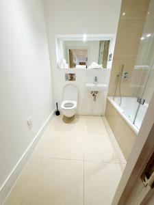 Salle de bains dans l'établissement The grange apartment 16 autres photos