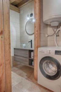 Ένα μπάνιο στο Saplan Real Estate CASA UISHERA