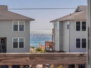 Gallery image of Loggerhead Lookout in Surf City