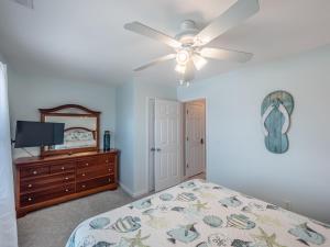 Gallery image of Loggerhead Lookout in Surf City