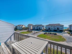 Gallery image of Loggerhead Lookout in Surf City