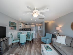 Gallery image of Loggerhead Lookout in Surf City