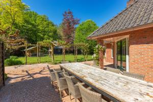 Fotografie z fotogalerie ubytování Forest Villa with shared pool & Eco Wellness v destinaci Zeewolde