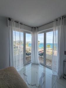 Beach front, Superbe appartement pour 4 personnes