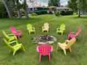 Φωτογραφία από το άλμπουμ του Direct Lakefront cottage on Lake Simcoe in Orillia σε Orillia +23 φωτογραφίες