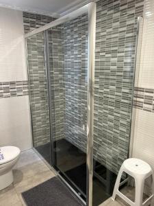 A bathroom at Apartamentos El Conde
