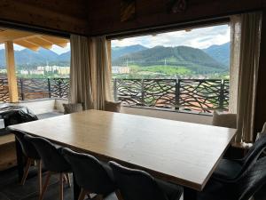 Nespecifikovaný výhled na hory nebo výhled na hory při pohledu z apartmánu