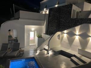 Foto dalla galleria di Solo Sole Suites Santorini a Éxo Goniá