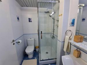 Ένα μπάνιο στο Apartman - Fontana (Rafailovici)