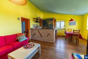 Istumisnurk majutusasutuses Apartman Iva