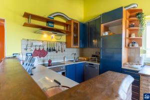 Köök või kööginurk majutusasutuses Apartman Iva