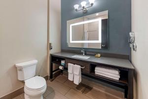 Koupelna v ubytování Best Western Plus Pflugerville Inn & Suites