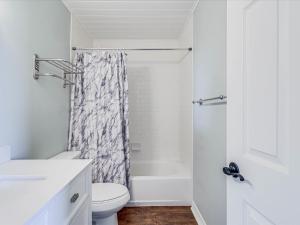 Koupelna v ubytování Oak Cottages 1