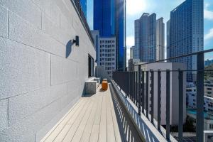 Balkón nebo terasa v ubytování Haeundae The Van Hotel