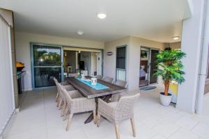 Fotografie z fotogalerie ubytování Coral Sands - Modern, Central Three-Bedroom Poolside Unit in Stunning Agnes Water v destinaci Seventeen Seventy