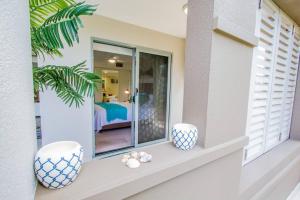 Fotografie z fotogalerie ubytování Coral Sands - Modern, Central Three-Bedroom Poolside Unit in Stunning Agnes Water v destinaci Seventeen Seventy