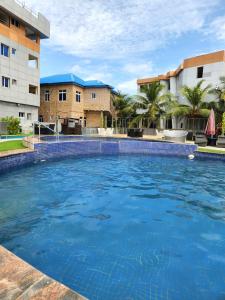 Piscina di Paradise Beach Resort Lagos o nelle vicinanze