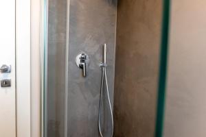 A bathroom at Amazing top floor