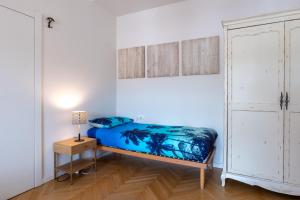 A bed or beds in a room at Amazing top floor
