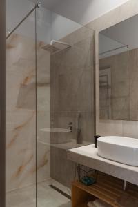 Koupelna v ubytování Limanaki Hotel