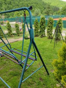 Zona de juegos infantil en Kursumlijska banja apartman 4+1