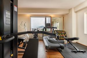 Palestra o centro fitness di Hotel Thrive, A Tropical Courtyard