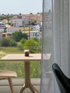 Balkon oz. terasa v nastanitvi MONO ALEX Kalithea