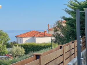 Loodusmaastik villa lähedal