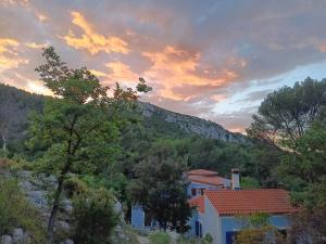 Φυσικό τοπίο κοντά σε αυτή η παραθεριστική κατοικία