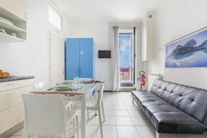 Istumisnurk majutusasutuses Pepita apartment , big window to the sea