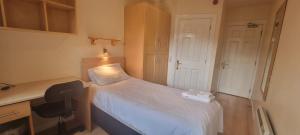 Ένα ή περισσότερα κρεβάτια σε δωμάτιο στο StaySligo Rooms