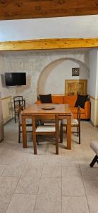 Μια τηλεόραση ή/και κέντρο ψυχαγωγίας στο Gelso Bianco