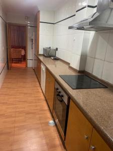 O bucătărie sau chicinetă la Apartamento en el centro, planta baja