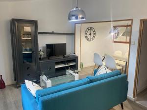 TV a/nebo společenská místnost v ubytování La buhardilla de Limón