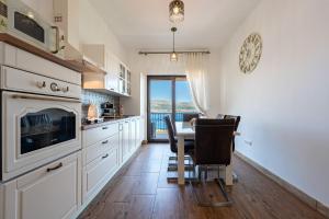 Köök või kööginurk majutusasutuses Villa Sunset Apartments