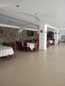 Εστιατόριο ή άλλο μέρος για φαγητό στο Pensiunea In Poiana