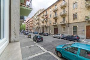 The surrounding neighborhood or a neighborhood close to Az apartmant