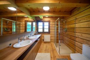 Phòng tắm tại Woodlovers cottage +11 ảnh