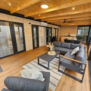 Posezení v ubytování MH Holiday Dream - Oaza Mira Resort