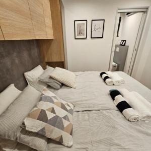 Postel nebo postele na pokoji v ubytování MH Holiday Dream - Oaza Mira Resort + 99 fotografií