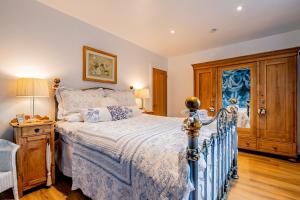 Gallery image of Guest Homes - Little Highlands in Tenbury +52 photos