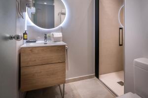 Un baño de SERHS Carlit Boutique Hotel
