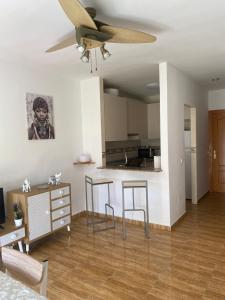 Kuchyňa alebo kuchynka v ubytovaní Acogedor apartamento en el paraiso