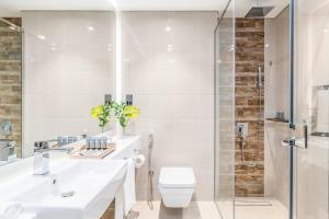 Bagno di Central Inn Hotel & Suites - Al Sadd, Doha, Qatar
